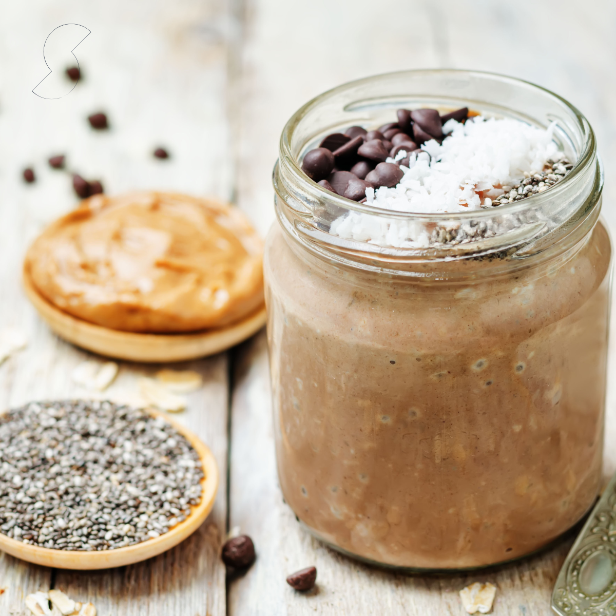 Daily Shake chocolate overnight oats in a jar
